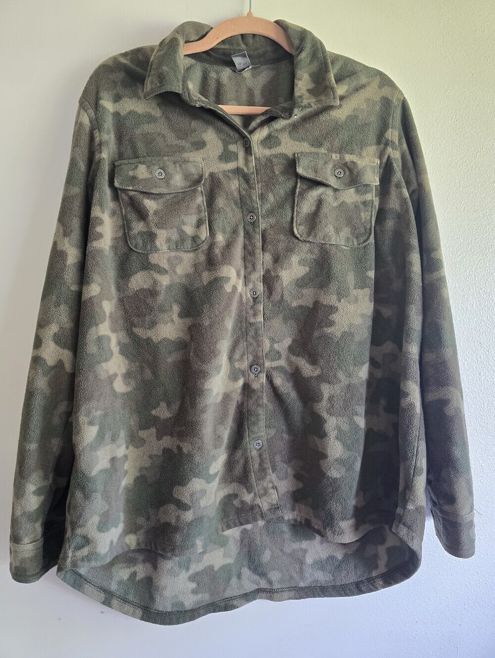 Eddie Bauer Womens Chutes Microfleece Shacket, Camo (Green/Tan), Size XL